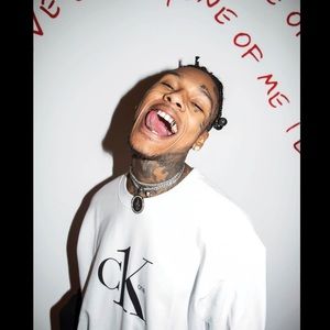 XL- Calvin Klein crewneck sweatshirt